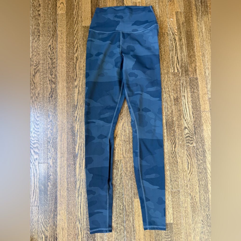 Alo Blue Camo Leggings